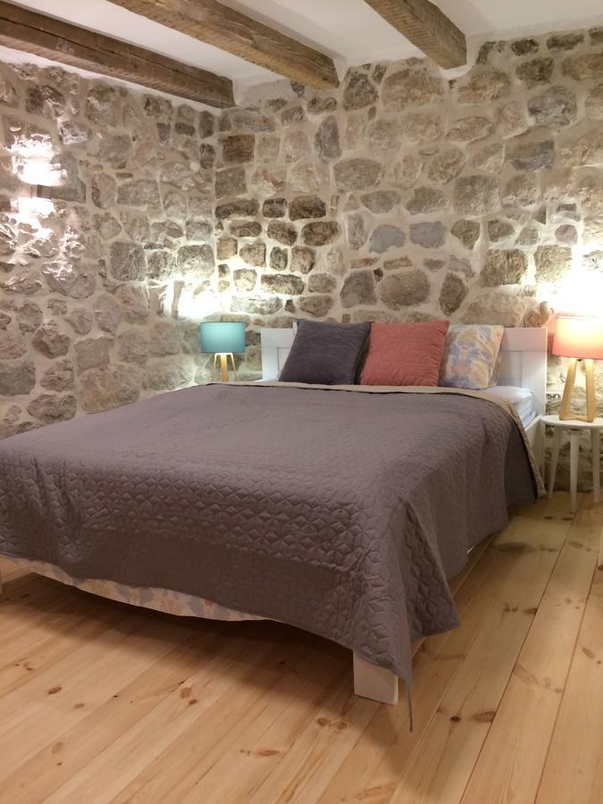 Chic & Stylish With Seaview-Terrace - Kotor Indah Apartamento Exterior foto